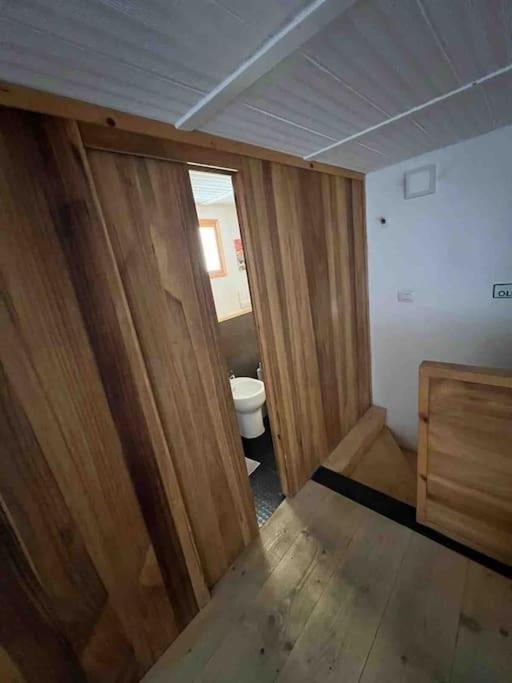 Villa Kamyhouse Una Tranquilla Struttura Nel Verde Neapel Exterior foto