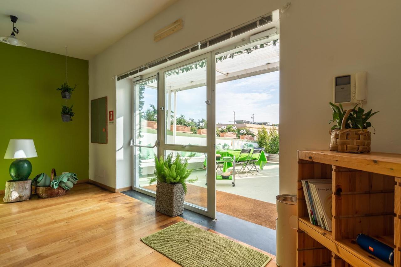 Villa Kamyhouse Una Tranquilla Struttura Nel Verde Neapel Exterior foto