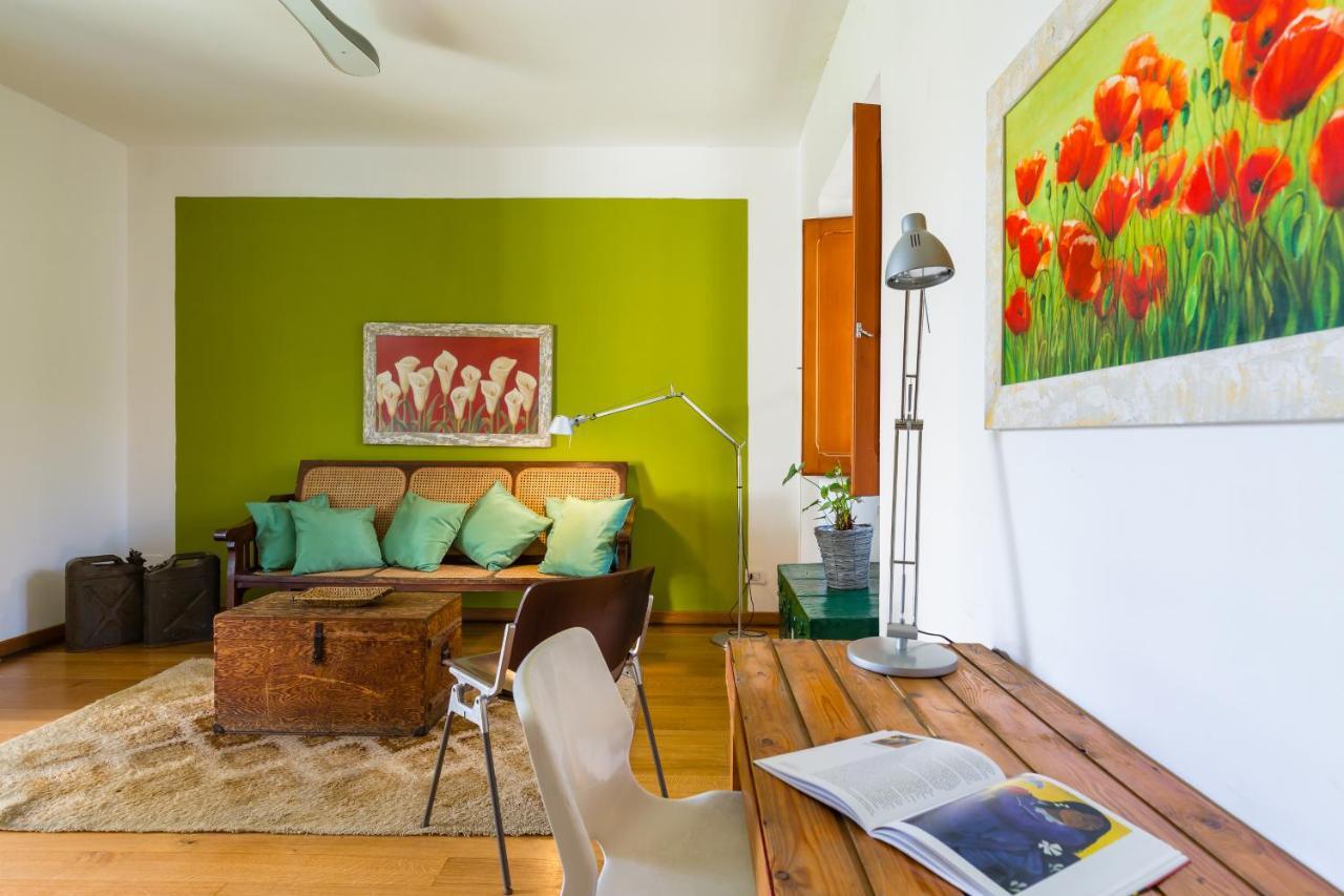 Villa Kamyhouse Una Tranquilla Struttura Nel Verde Neapel Exterior foto