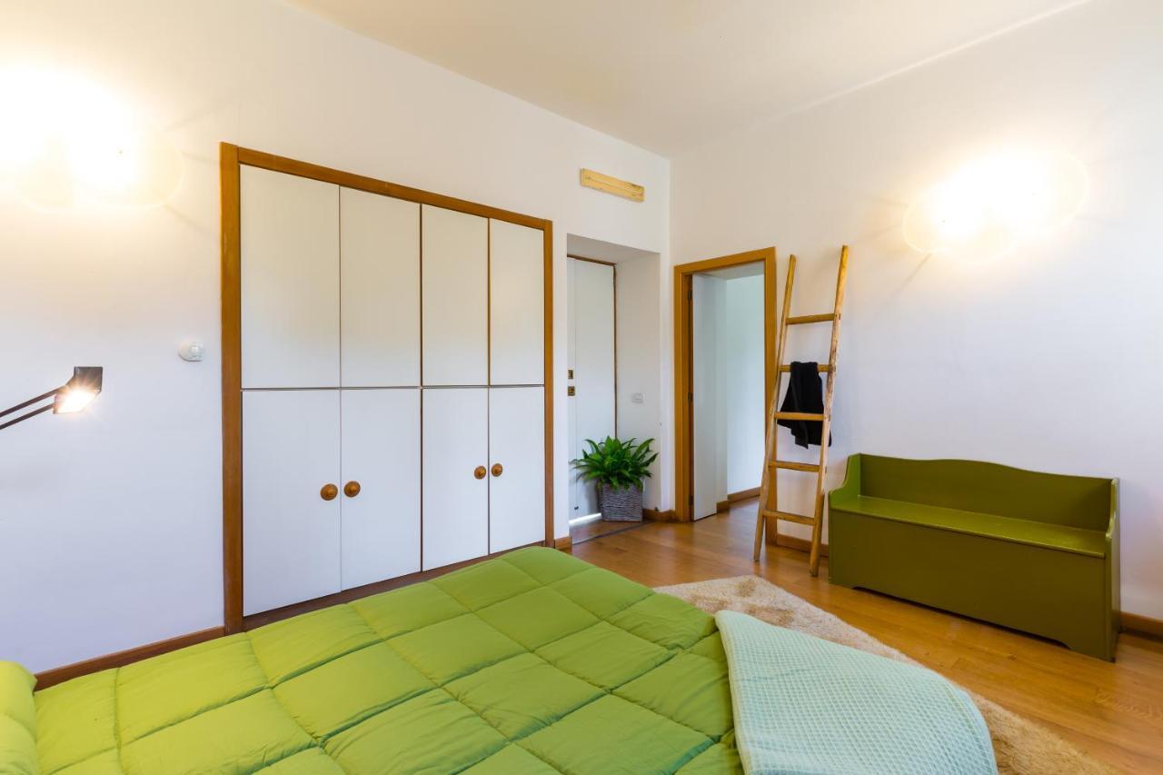 Villa Kamyhouse Una Tranquilla Struttura Nel Verde Neapel Exterior foto