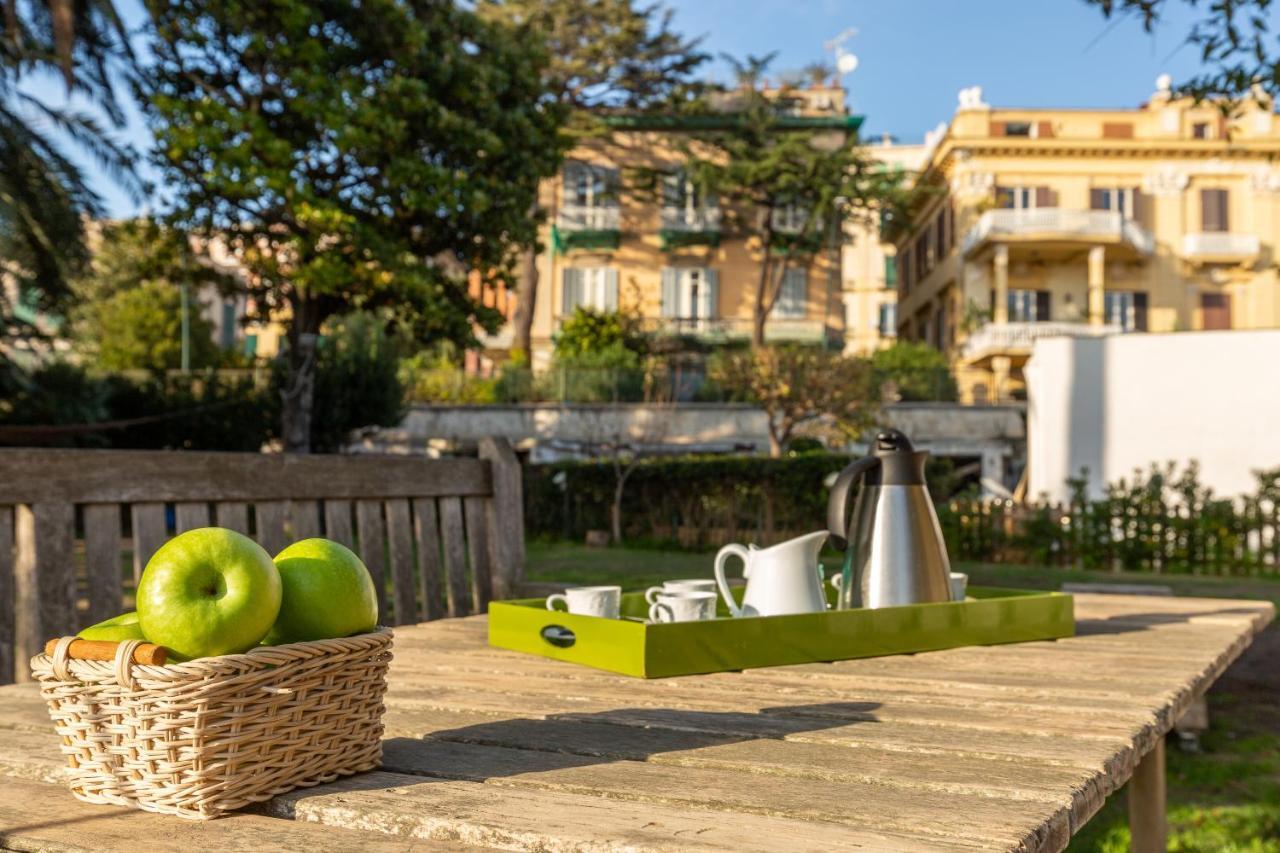 Villa Kamyhouse Una Tranquilla Struttura Nel Verde Neapel Exterior foto
