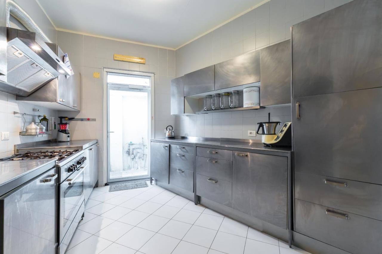 Villa Kamyhouse Una Tranquilla Struttura Nel Verde Neapel Exterior foto